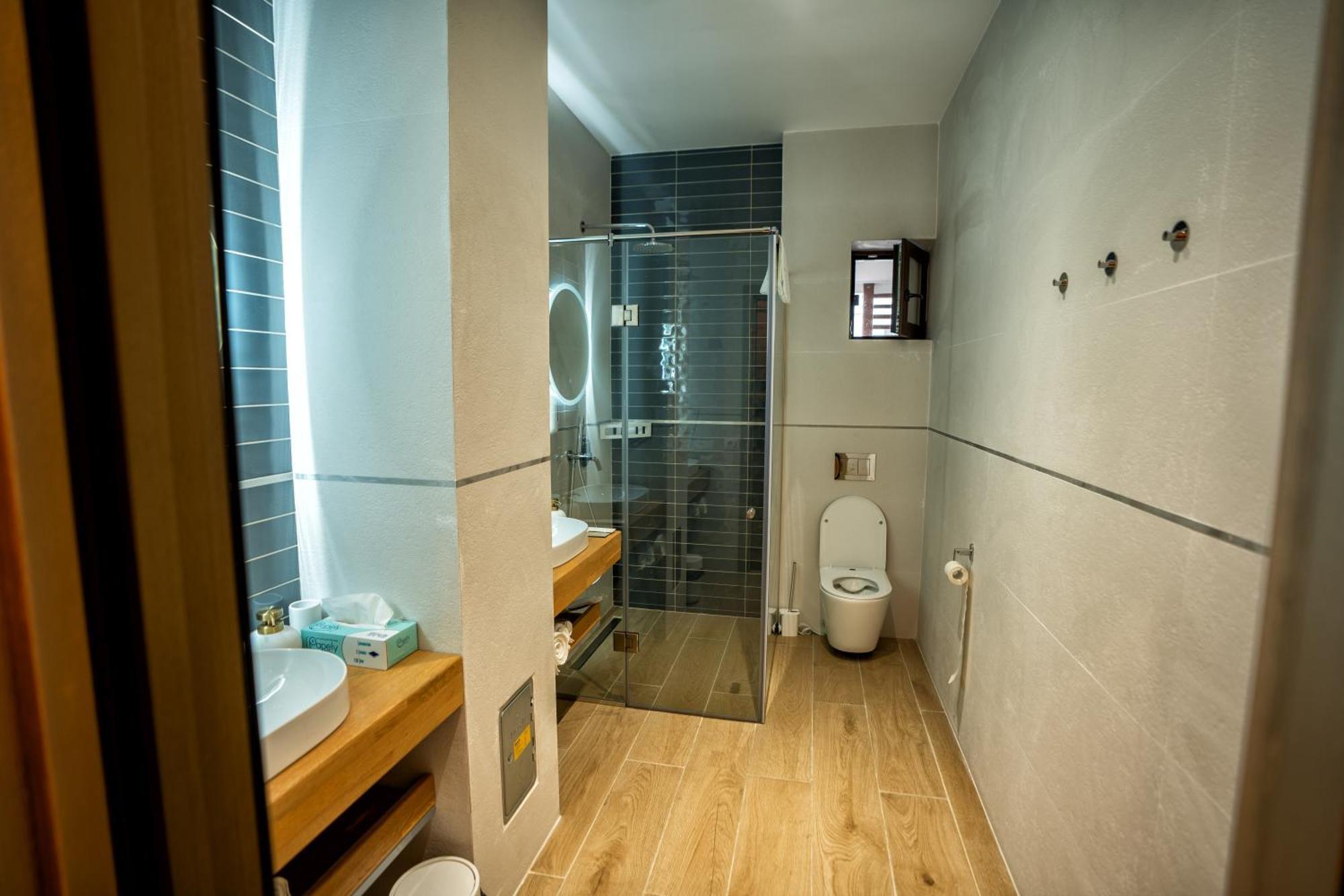 Hotel Curtea Veche Curtea De Arges Luaran gambar